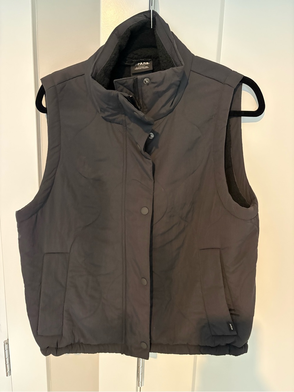Prana Black Quilted Puffer Vest - Sleeveless